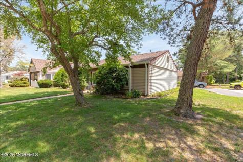 585B Kevin Court Manchester NJ 08759