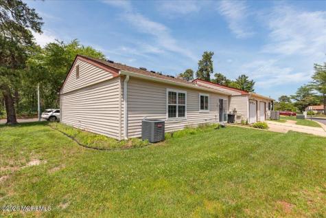 585B Kevin Court Manchester NJ 08759
