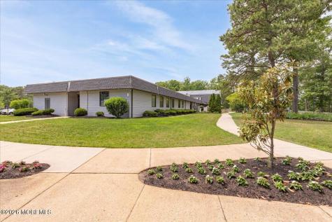 585B Kevin Court Manchester NJ 08759
