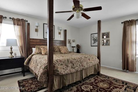 10 Foxwood Run Middletown NJ 07748