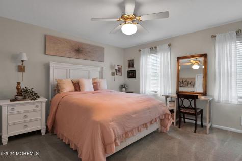 10 Foxwood Run Middletown NJ 07748