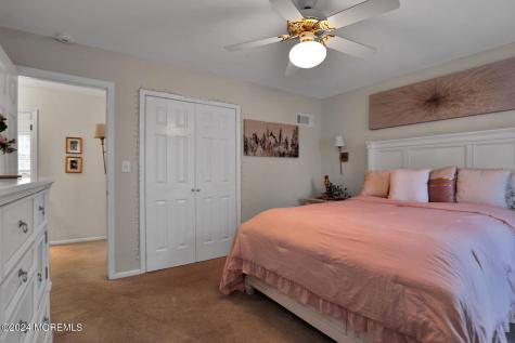 10 Foxwood Run Middletown NJ 07748