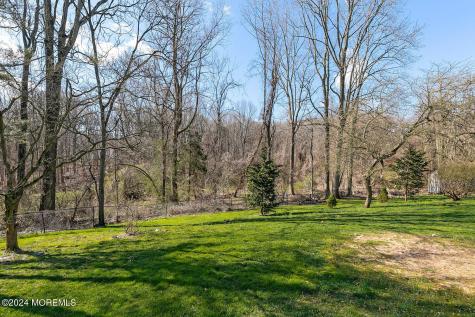 10 Foxwood Run Middletown NJ 07748