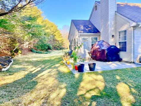 16 Round Valley Court Lakewood NJ 08701