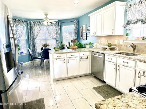 16 Round Valley Court Lakewood NJ 08701