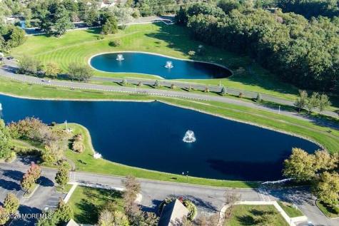 16 Round Valley Court Lakewood NJ 08701