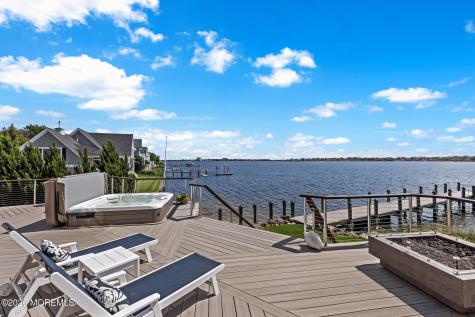 676 Little Silver Point Road Little Silver NJ 07739