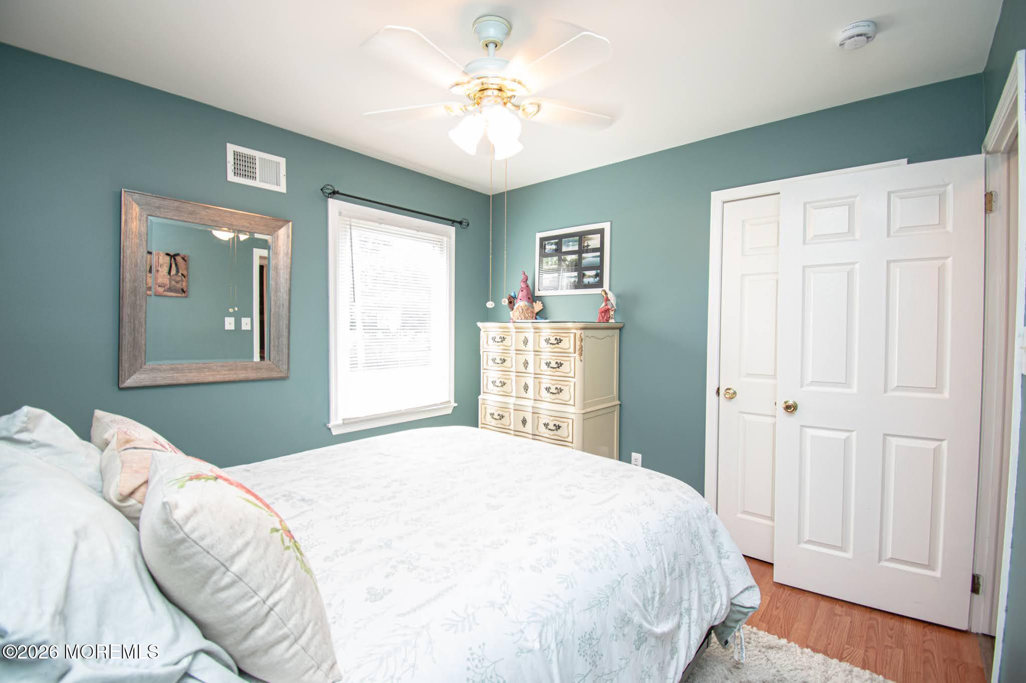 1220 Neptune Avenue Beachwood NJ 08722