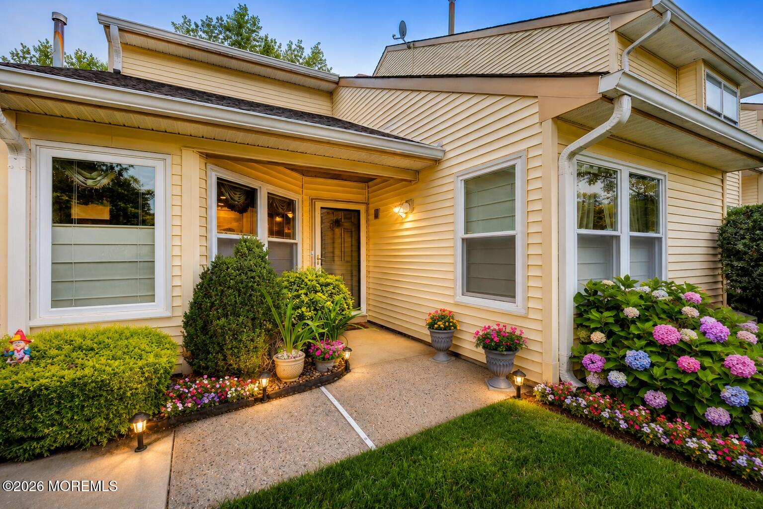 22 Aspen Avenue Englishtown NJ 07726