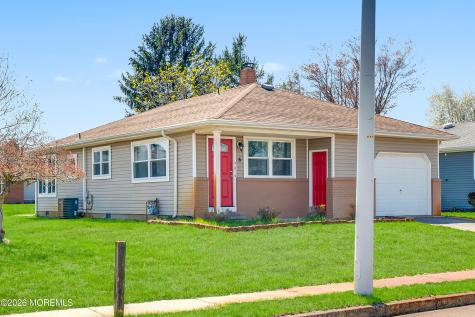 6 Corinth Place Toms River NJ 08757