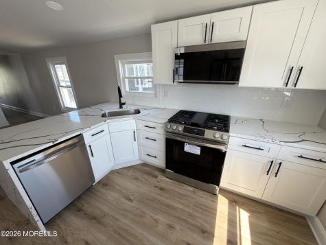18 Mary Ann Court Hazlet NJ 07734