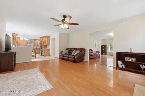 5 Bowman Court Clarksburg NJ 08510