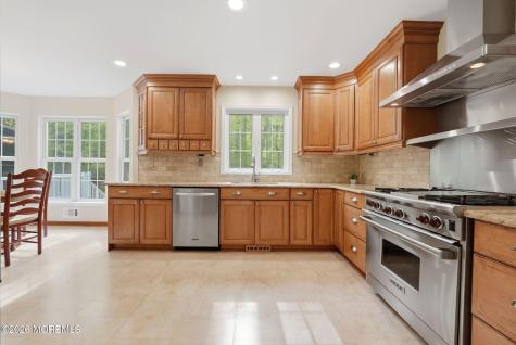 5 Bowman Court Clarksburg NJ 08510