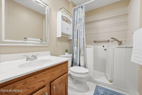 5 Bowman Court Clarksburg NJ 08510