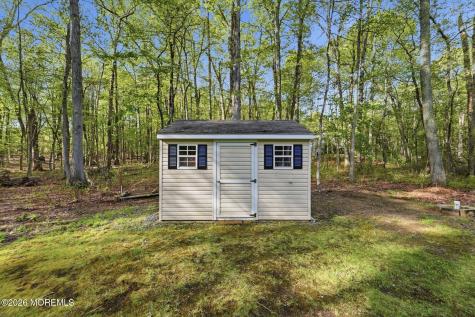 5 Bowman Court Clarksburg NJ 08510