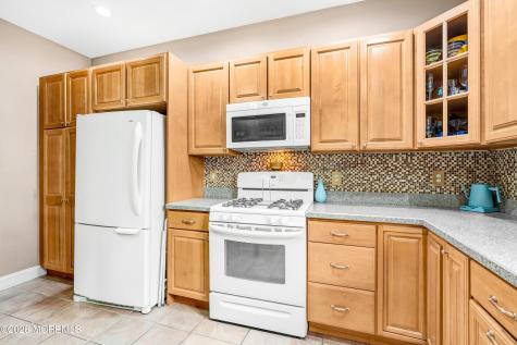 732 Wellington Avenue Toms River NJ 08757
