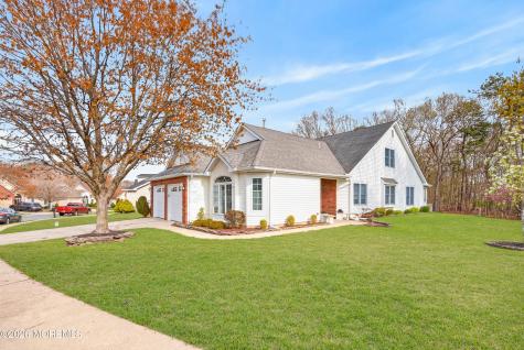 2299 Agincourt Road Toms River NJ 08755