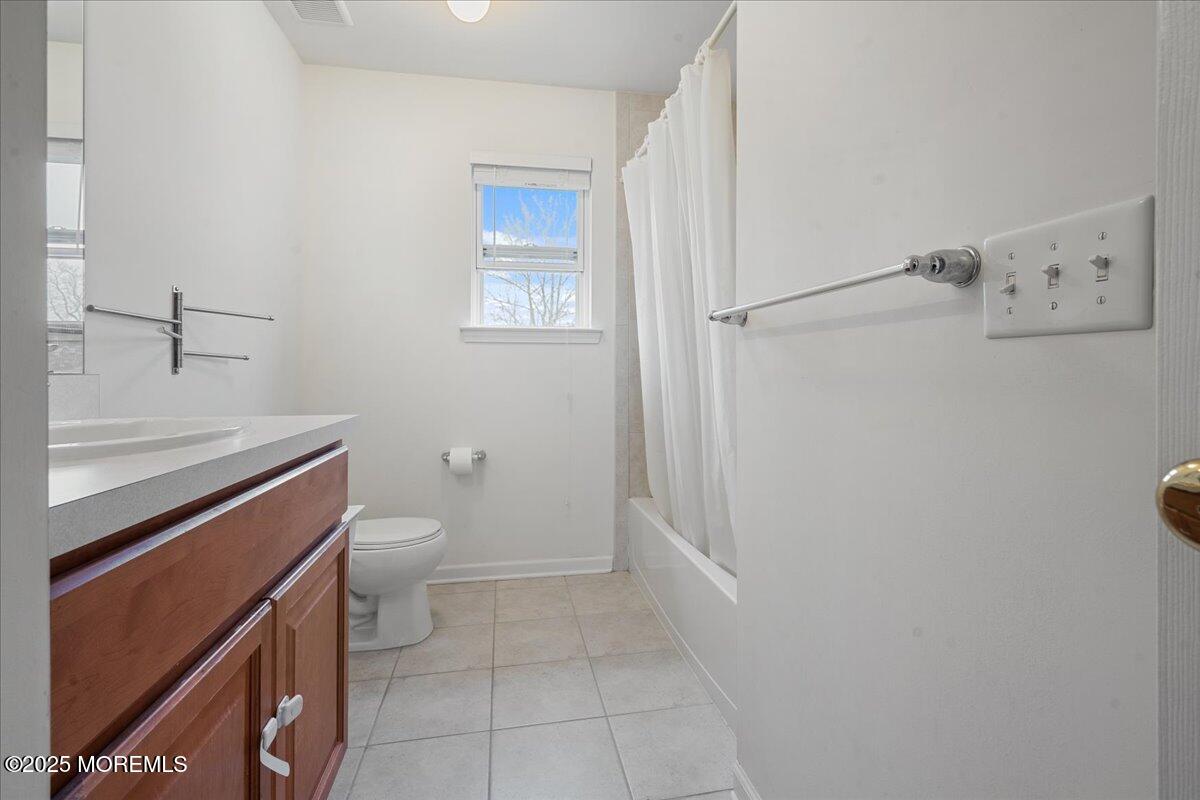 4 Goldenrod Avenue Bayville NJ 08721