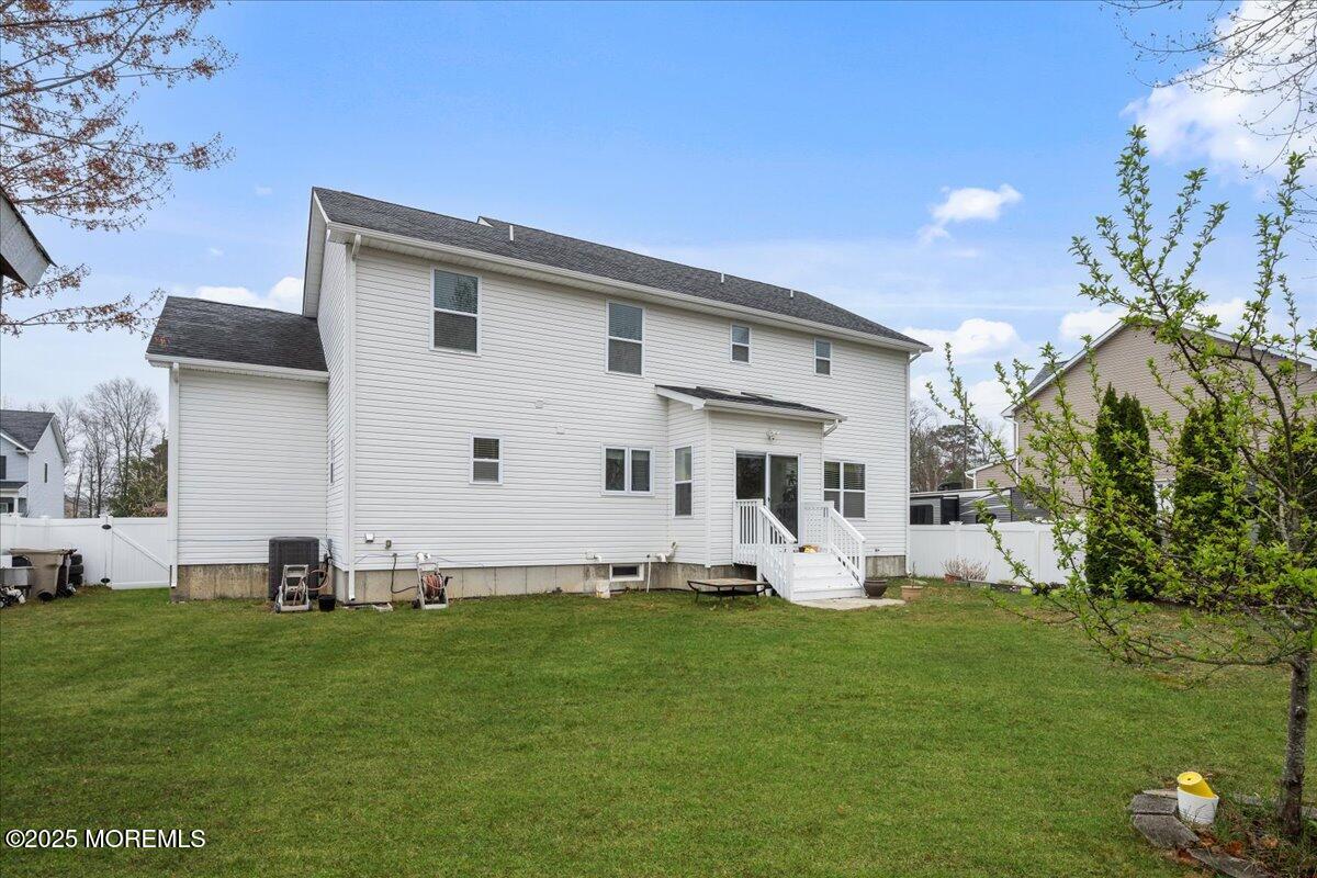 4 Goldenrod Avenue Bayville NJ 08721