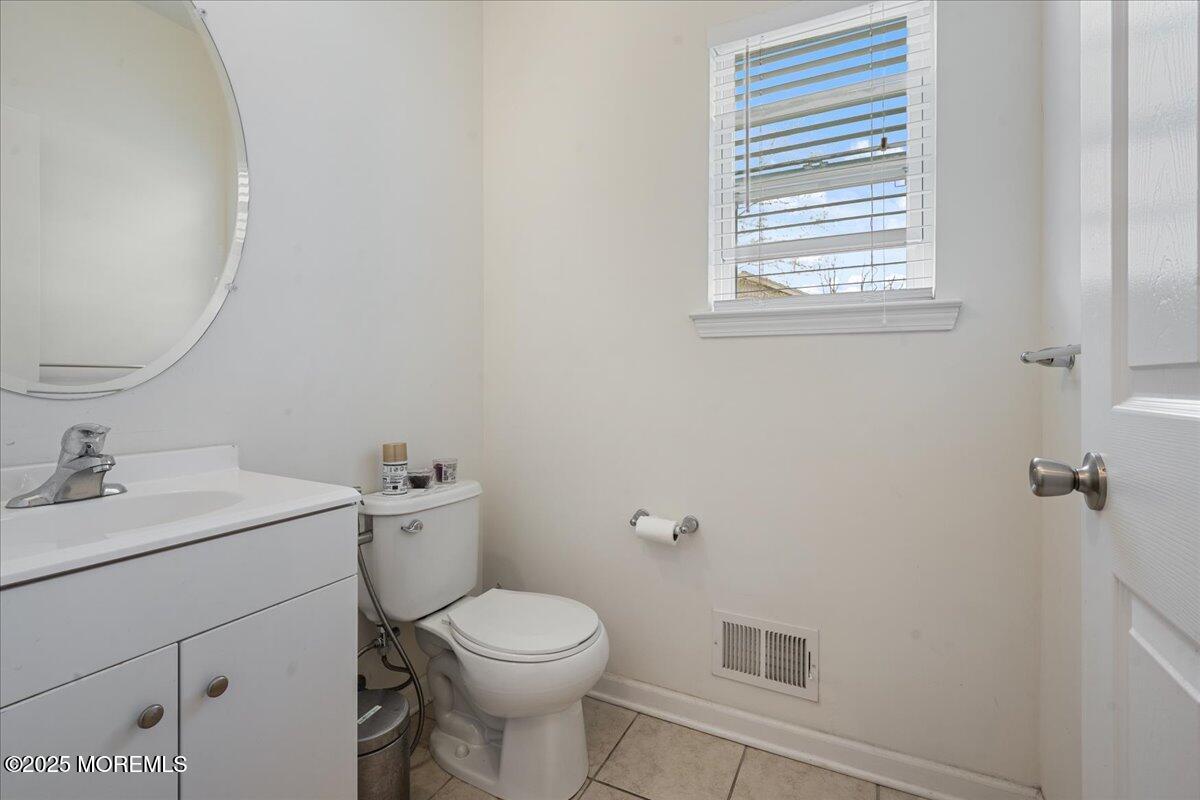 4 Goldenrod Avenue Bayville NJ 08721