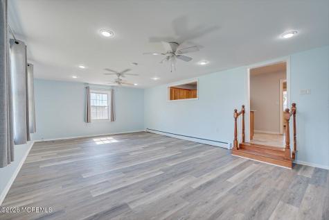 134 Maple Avenue Keansburg NJ 07734
