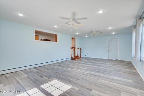 134 Maple Avenue Keansburg NJ 07734