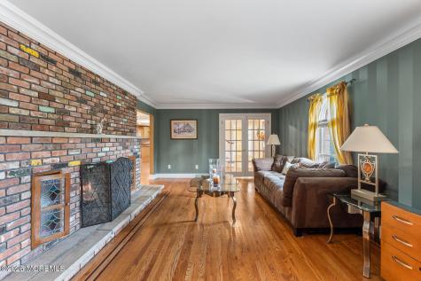 2 Pomo Court Middletown NJ 07748