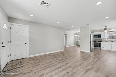 20 Hummingbird Lane Whiting NJ 08759