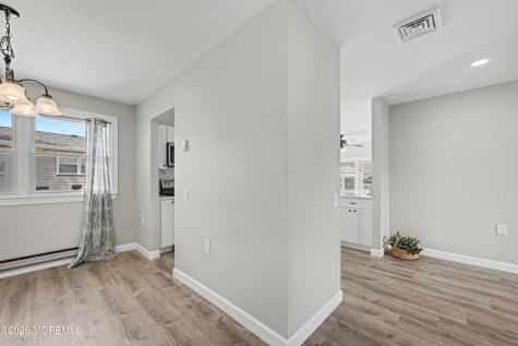 20 Hummingbird Lane Whiting NJ 08759