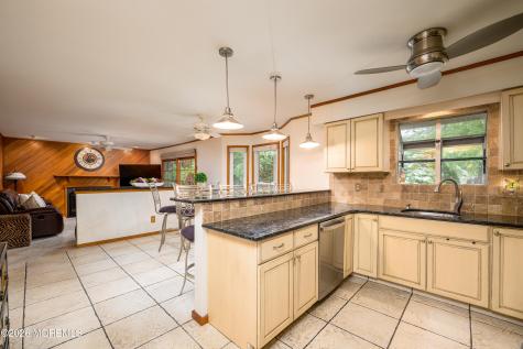 3 Heritage Drive Howell NJ 07731