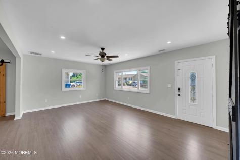 332 Beach Avenue Beachwood NJ 08722