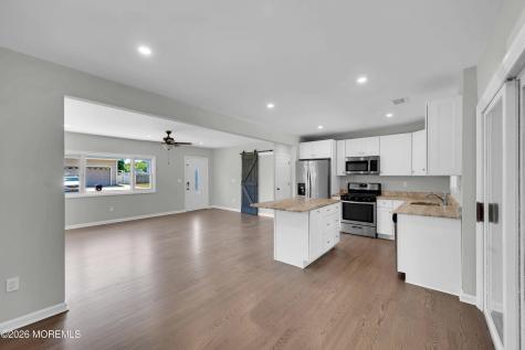 332 Beach Avenue Beachwood NJ 08722