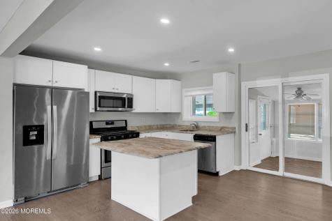 332 Beach Avenue Beachwood NJ 08722