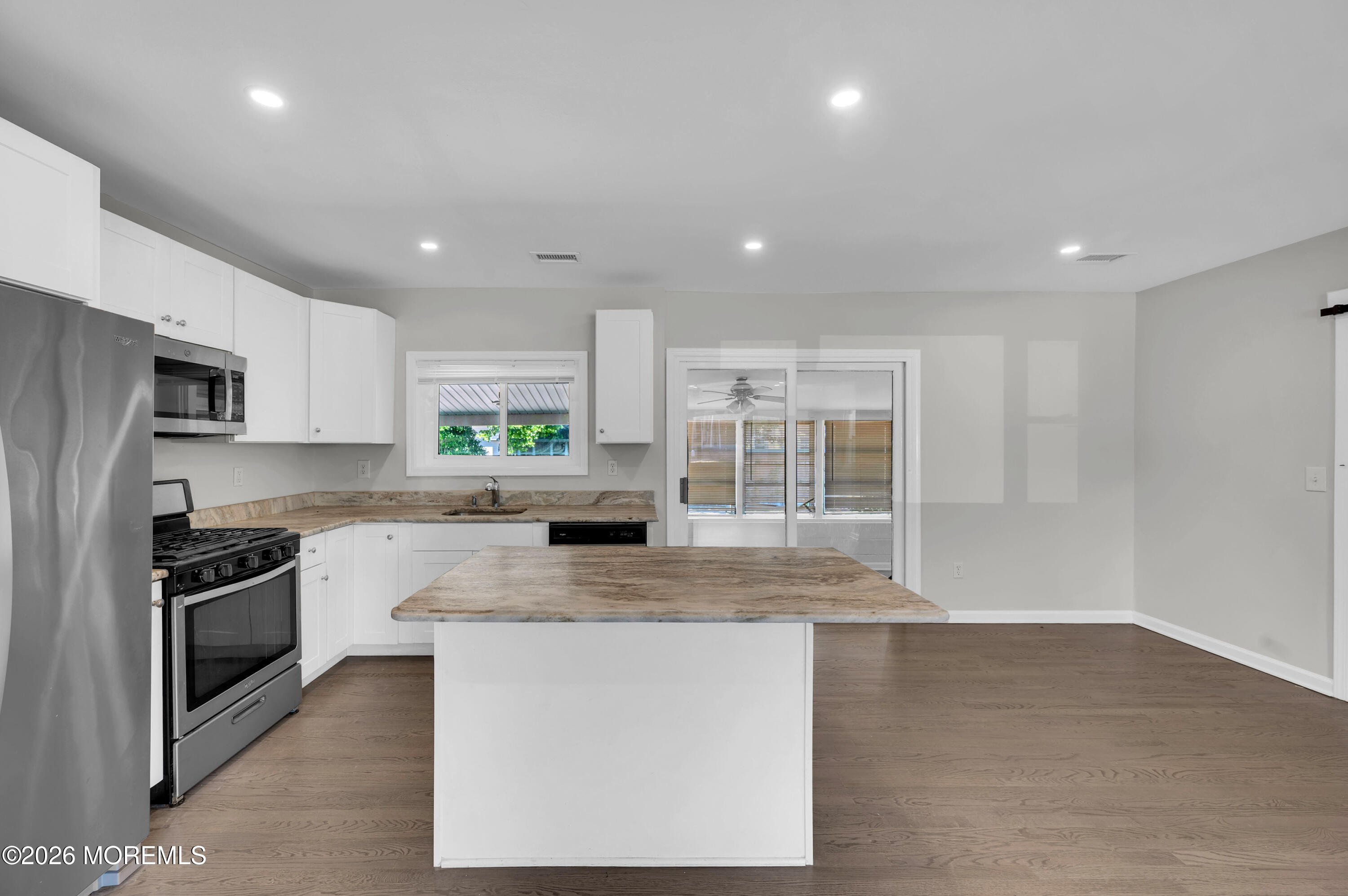 332 Beach Avenue Beachwood NJ 08722