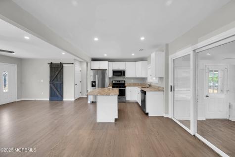 332 Beach Avenue Beachwood NJ 08722