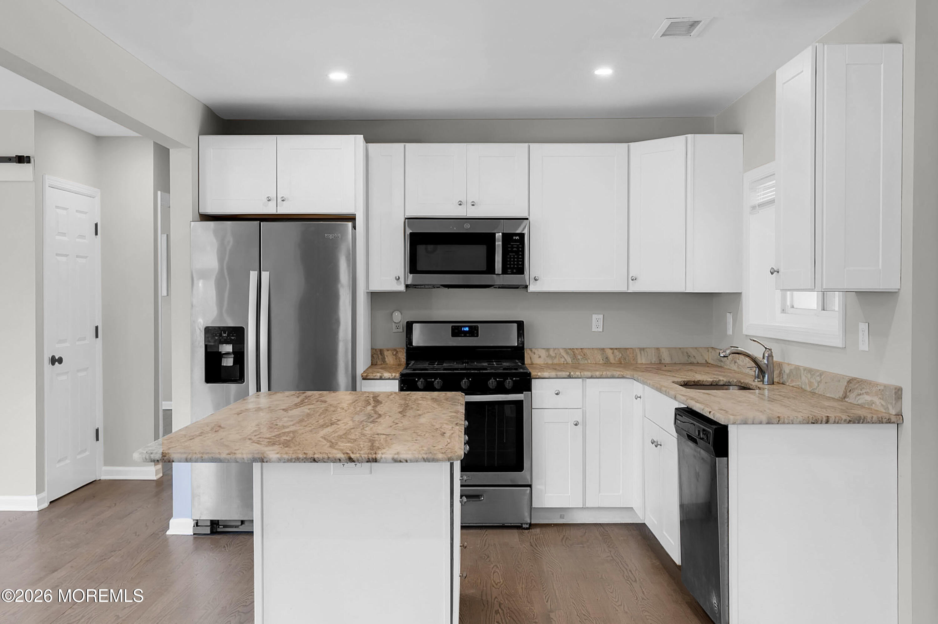 332 Beach Avenue Beachwood NJ 08722