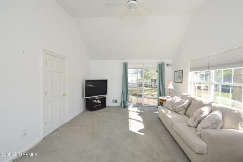 2736 Meadow Lake Drive Toms River NJ 08755