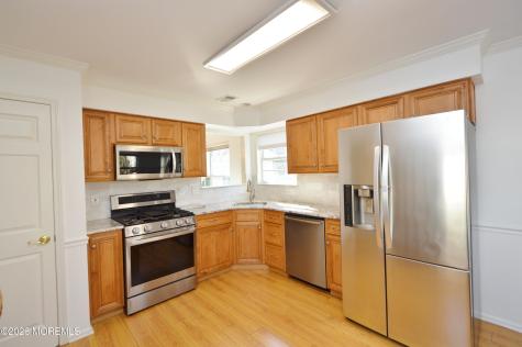 2736 Meadow Lake Drive Toms River NJ 08755