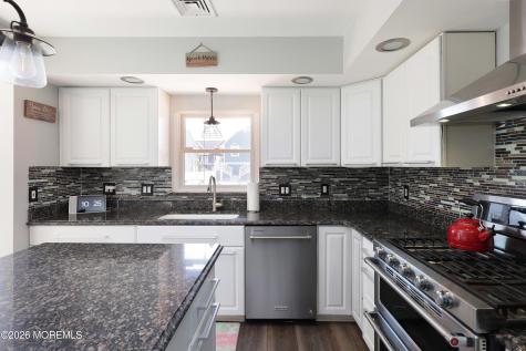 28 Farragut Drive Brick NJ 08723