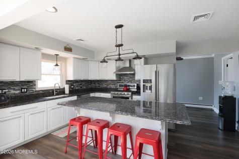 28 Farragut Drive Brick NJ 08723