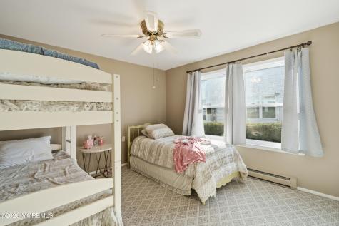 8 Marlow Avenue Manchester NJ 08759