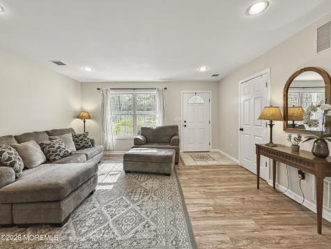 239 Crescent Avenue Jackson NJ 08527