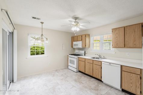 23 Datchet Close Freehold NJ 07728