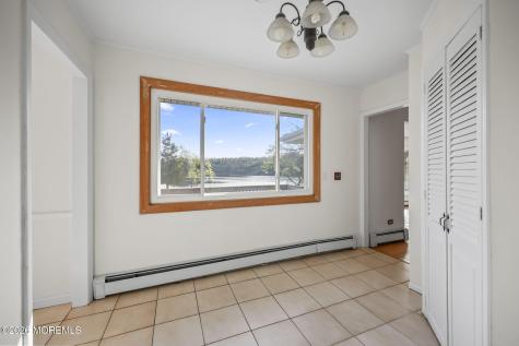 208 Lakeview Court Forked River NJ 08731