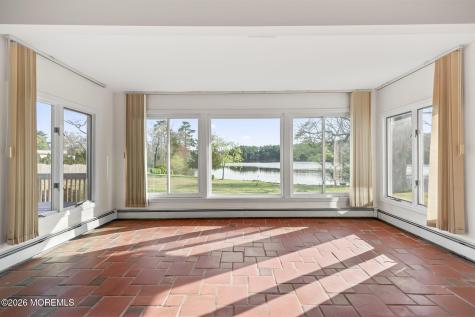 208 Lakeview Court Forked River NJ 08731