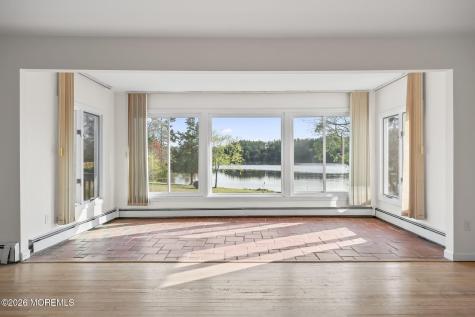 208 Lakeview Court Forked River NJ 08731