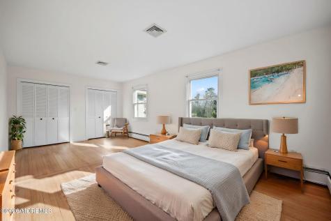 208 Lakeview Court Forked River NJ 08731