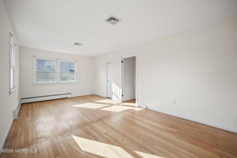 208 Lakeview Court Forked River NJ 08731