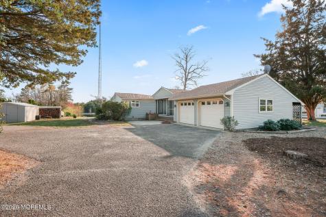 208 Lakeview Court Forked River NJ 08731
