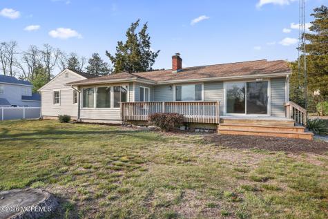 208 Lakeview Court Forked River NJ 08731